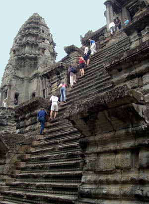 Coming down...note the extra steps for tourists