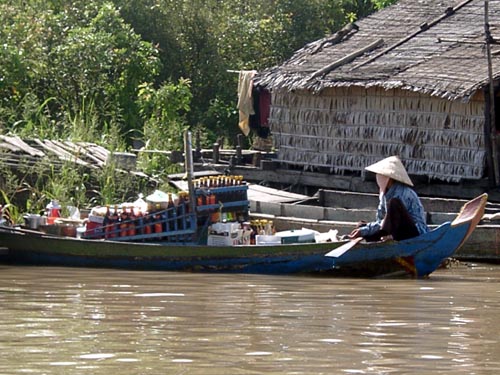 Market boat