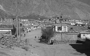 Jomsom in black and white