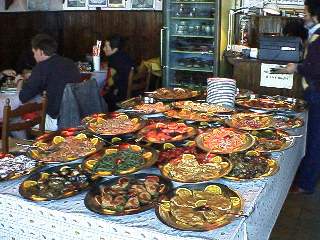 Groaning antipasta table in Ristorante da Nino