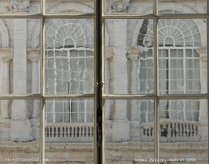 Post image for Favorite Photo Friday-”Through the Looking Glass” (Madrid Royal Palace)