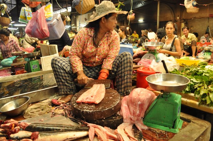 Bashi Blessings Plus Food At Siem Reap S Old Market