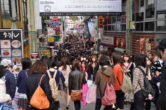 Post image for Tokyo’s Harajuku Girls and Rockabilly Boys