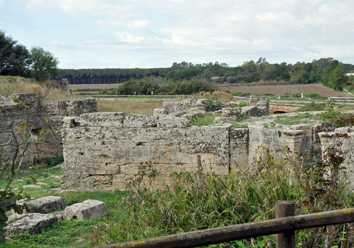 BarlottiRuins Ruins next to farm