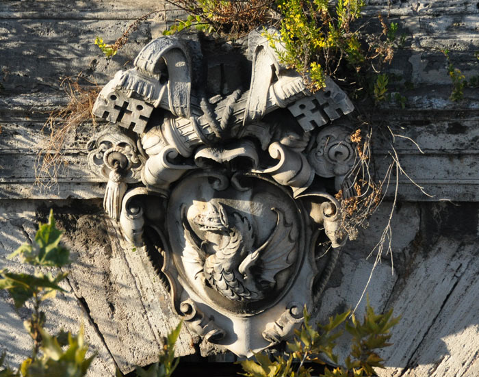 BridgeEmblem Emblem on ancient bridge