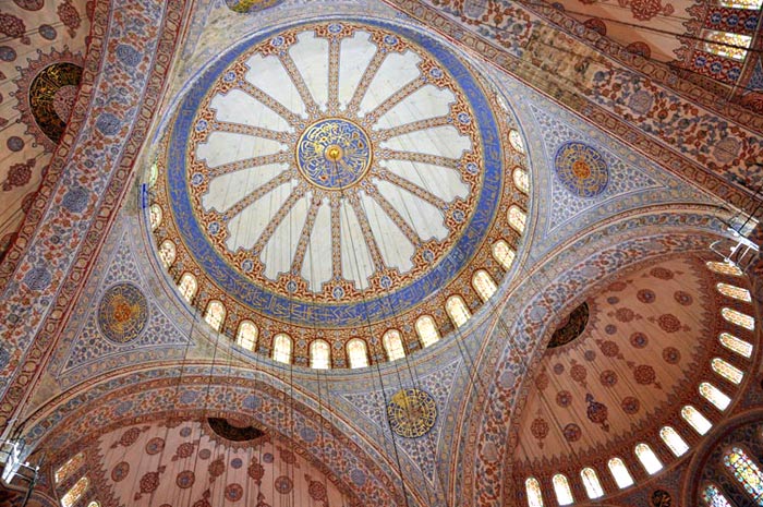 Post image for Visiting the Blue Mosque in Istanbul Turkey; Tips and Photos