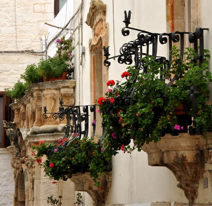 Locorotondo Balconies