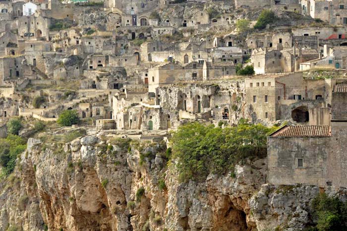 A tour of the Sassi of Matera Italy