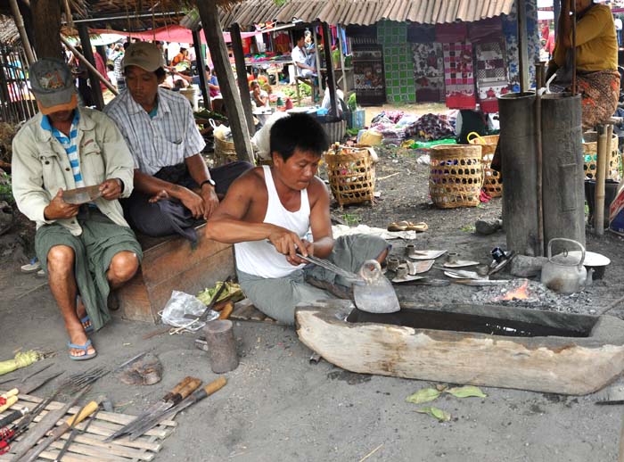 Market on Inle Lake (20)