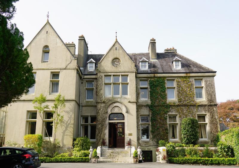 Cahernane House