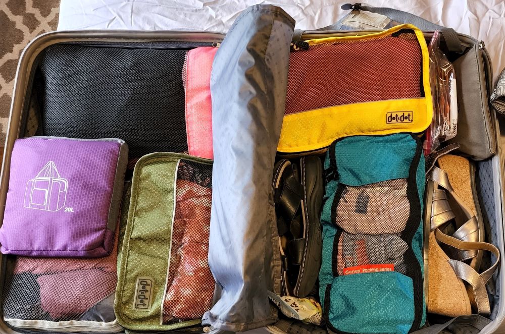 The Away Bigger Carry-On Bag: What Actually Fits Inside? – Between Naps on  the Porch