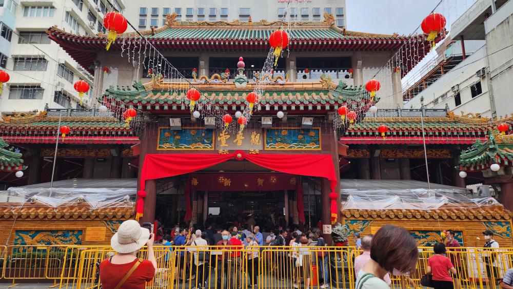 Kwan Im Thong Hood Cho Temple Singapore